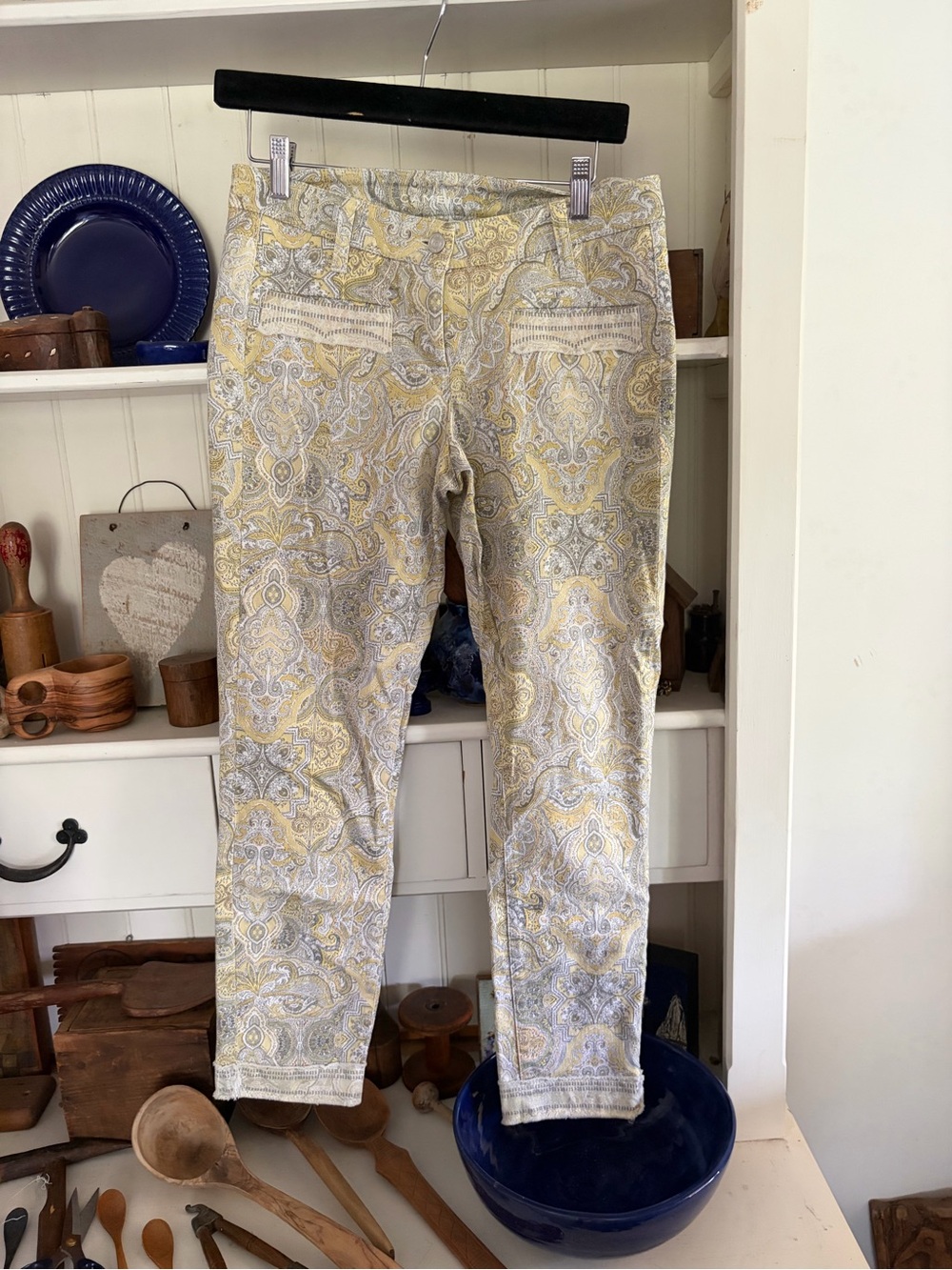 Cambio Paisley Print Cropped Pants in Yellow and Gray